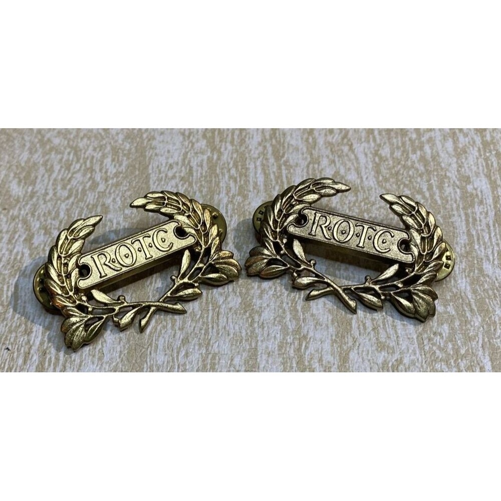 Pair of Vintage ROTC Badge Wreath Military Hat Pins - LIGI